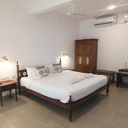 Palmgrove Lake Resort Alappuzha المظهر الخارجي الصورة