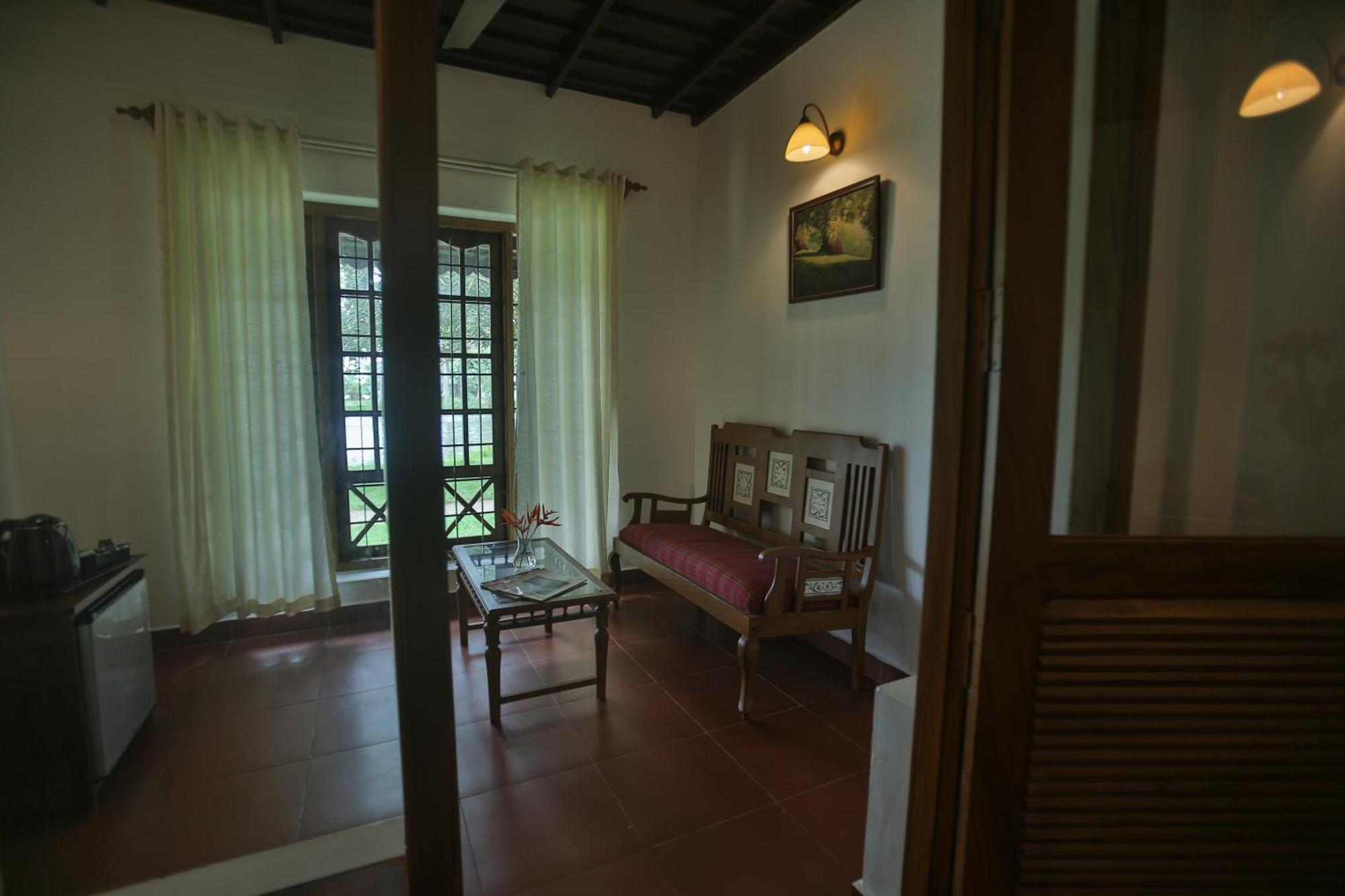 Palmgrove Lake Resort Alappuzha المظهر الخارجي الصورة