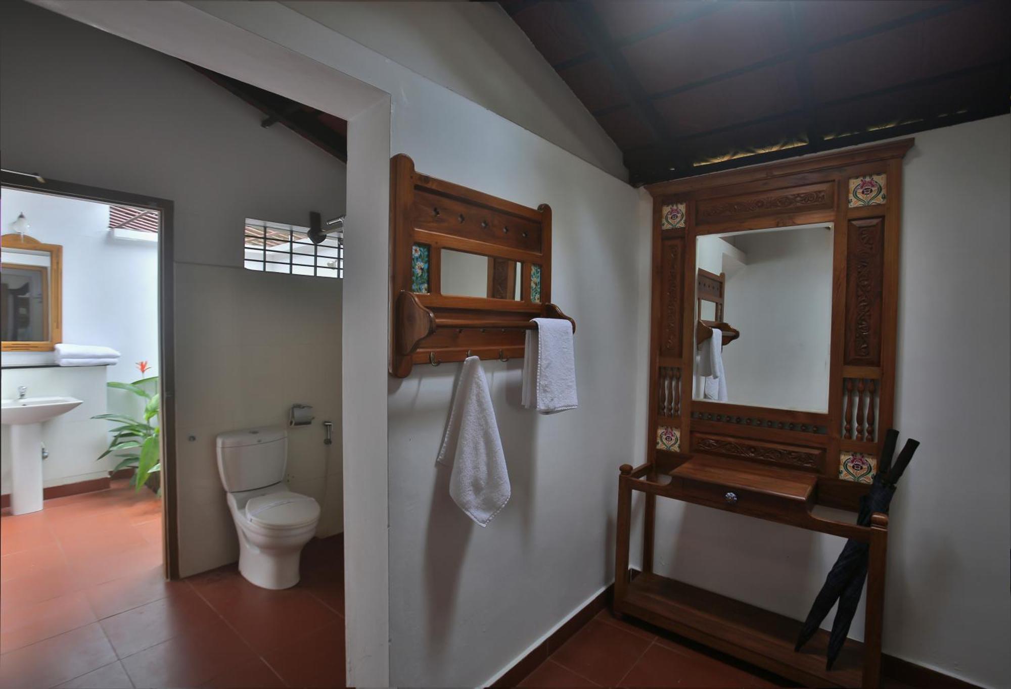 Palmgrove Lake Resort Alappuzha المظهر الخارجي الصورة