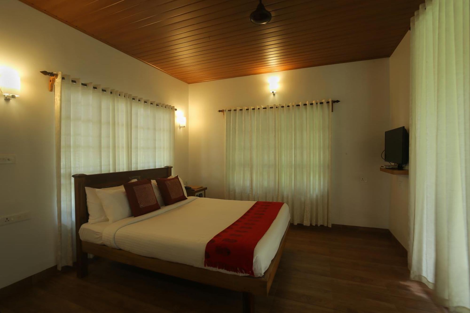 Palmgrove Lake Resort Alappuzha المظهر الخارجي الصورة