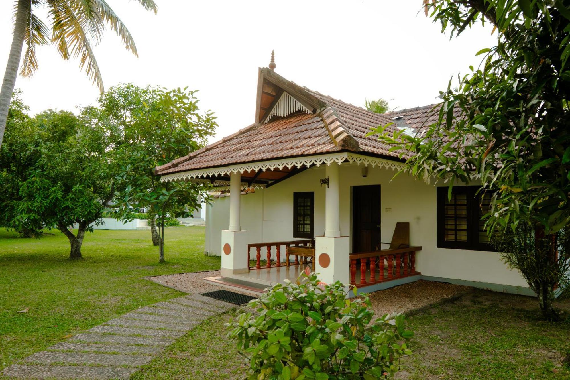 Palmgrove Lake Resort Alappuzha المظهر الخارجي الصورة