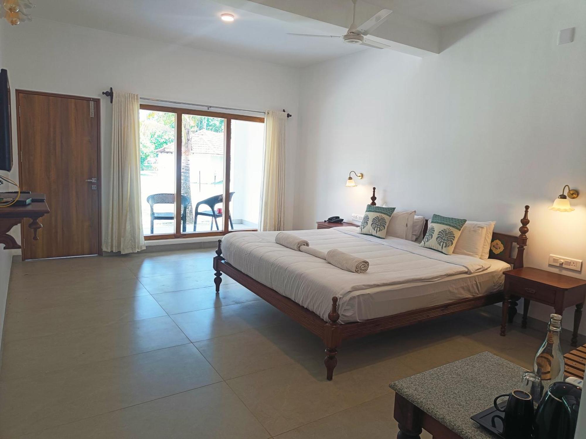 Palmgrove Lake Resort Alappuzha المظهر الخارجي الصورة
